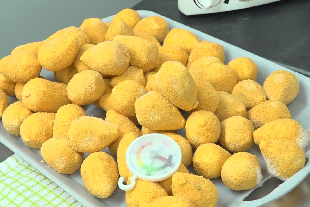 Scots-Brazilian Haggisxinha Snack Scores World Cup Success