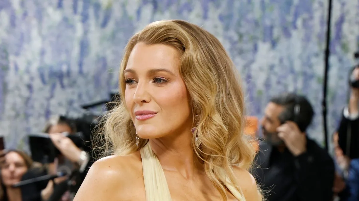 Hair Stylist Reveals Why Blonde Goes Brassy on Holiday and How to Fix It