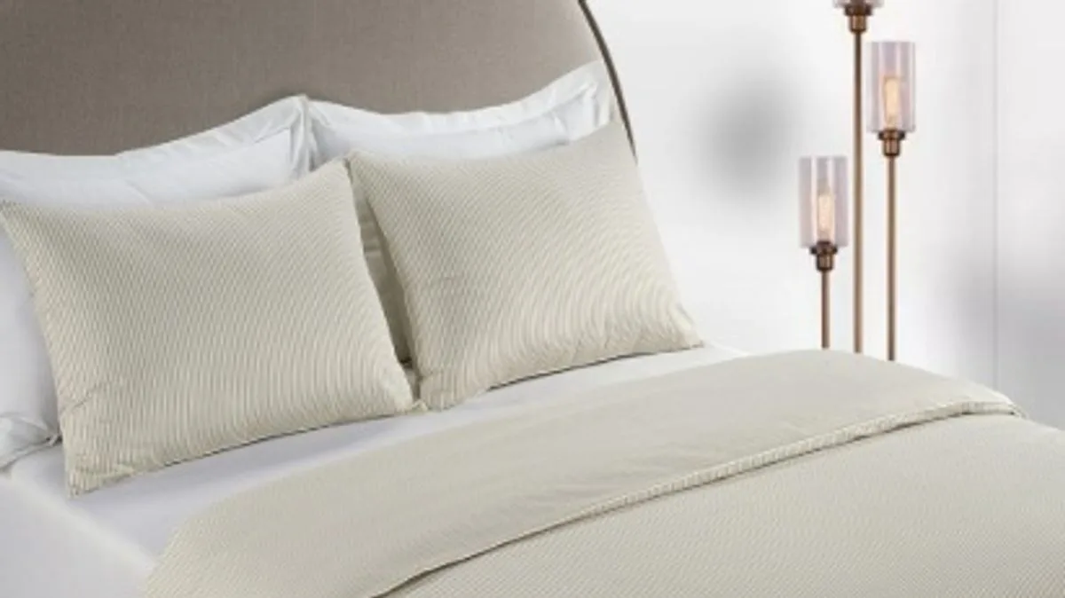 Luxury Hotel Bedding Brand Slashes Prices by Half in Spring Sale