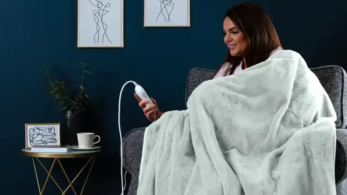 Heated Throws 50% Off As UK Cold Snap Arrives