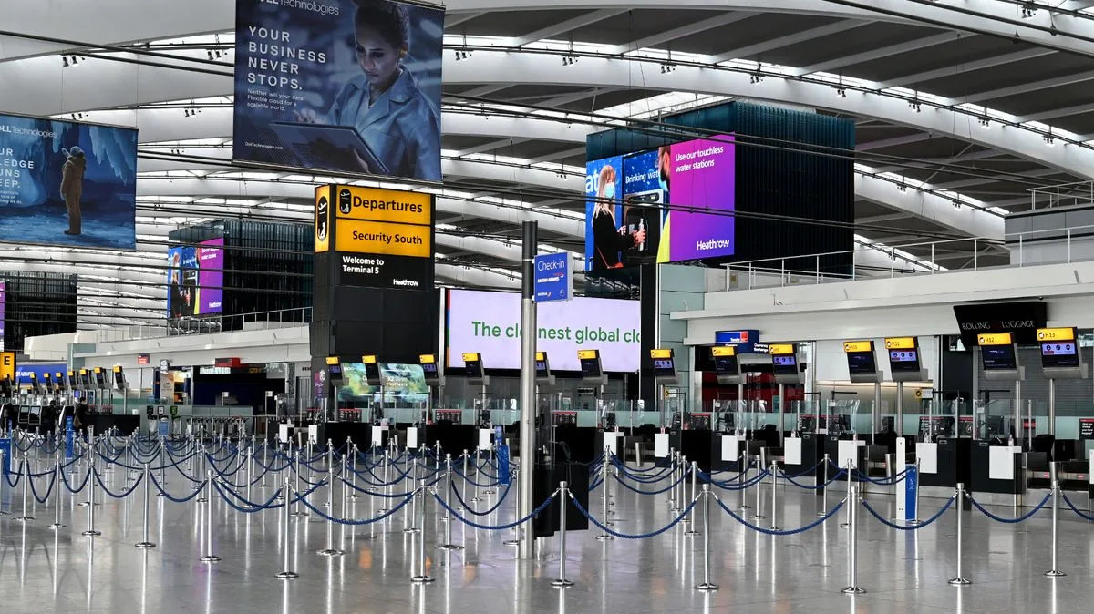 Heathrow Terminal 4 Evacuated Over Suspicious Package