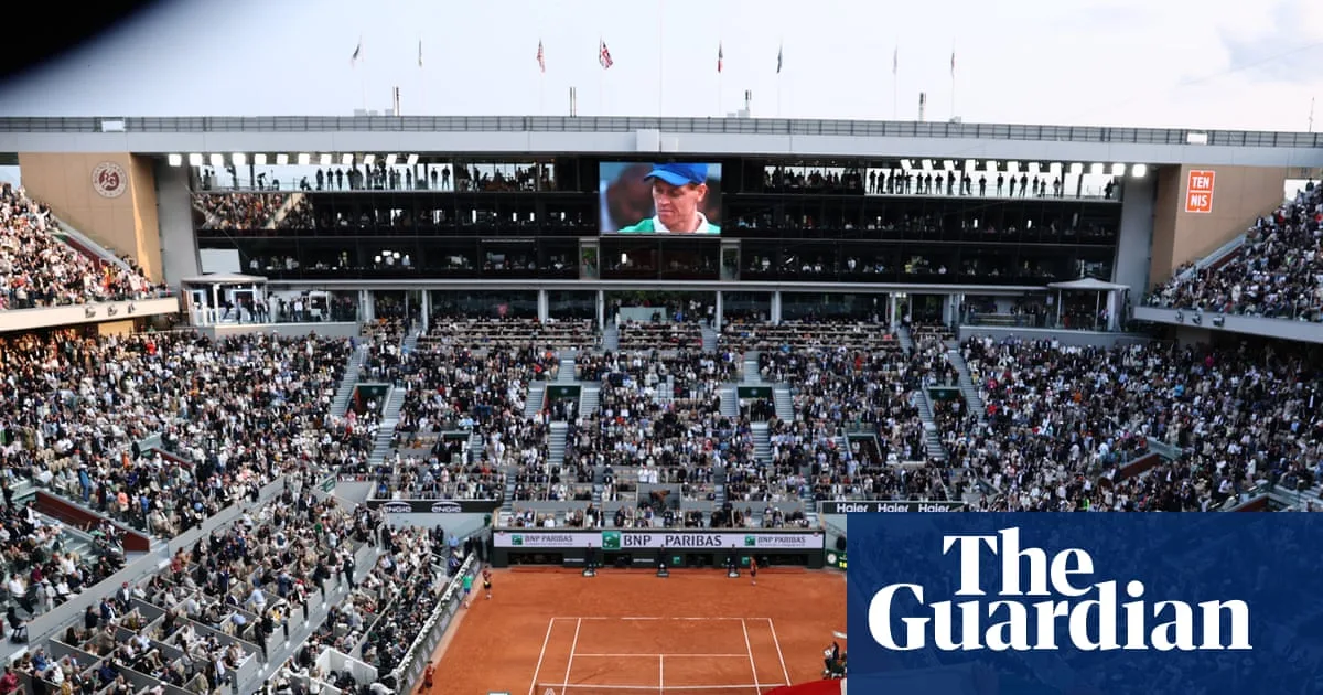 Henman Acts To Avert Wimbledon Boycott Over Prize Money