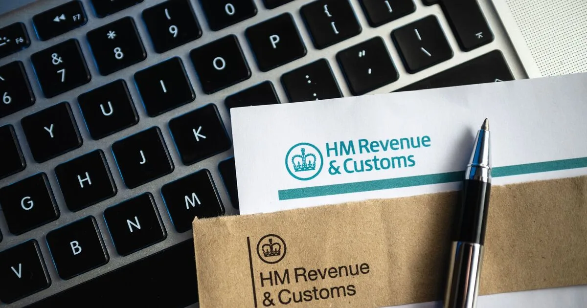 HMRC Issues £900 Penalty Warning for Late Tax Filers