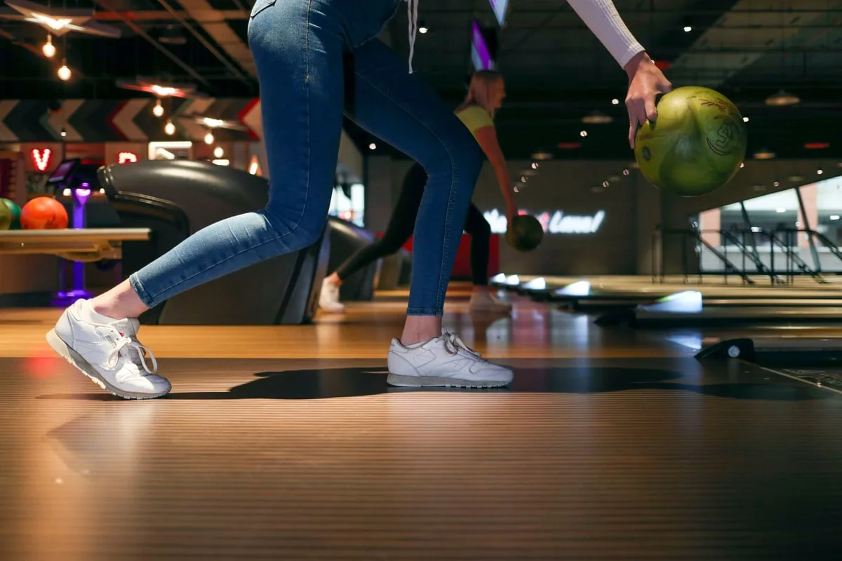 Hollywood Bowl Sales Rise on Affordable Fun Demand