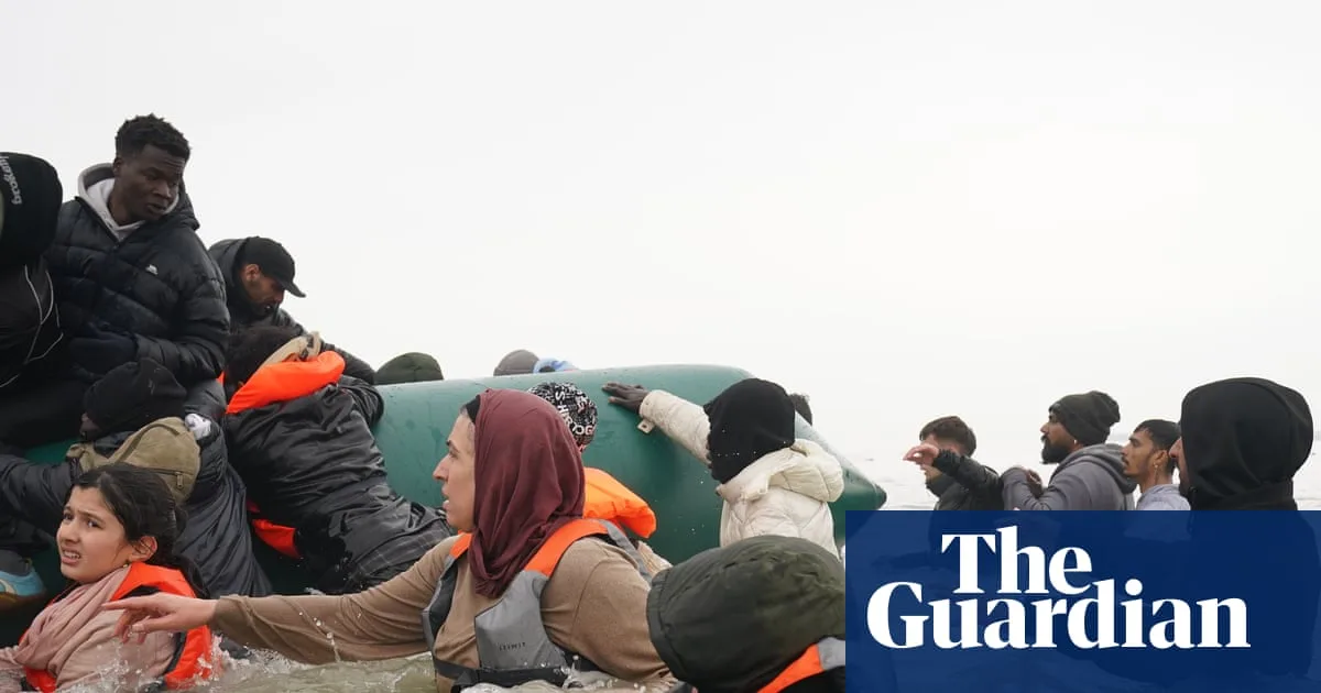 UK to Pay France £660m to Curb Channel Crossings, Fund Riot Squad