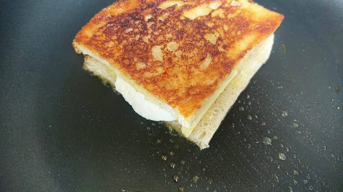 Honey Butter Hack for Crunchy Cheese Toasties