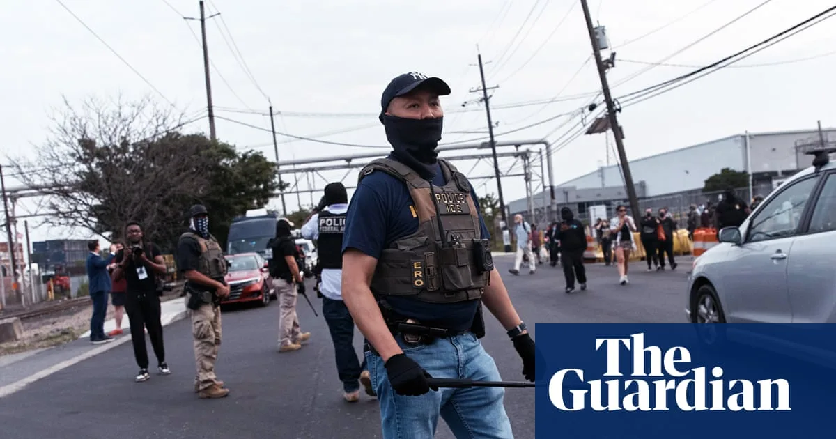 Trump Signs Bipartisan Bill to End 75-Day DHS Shutdown