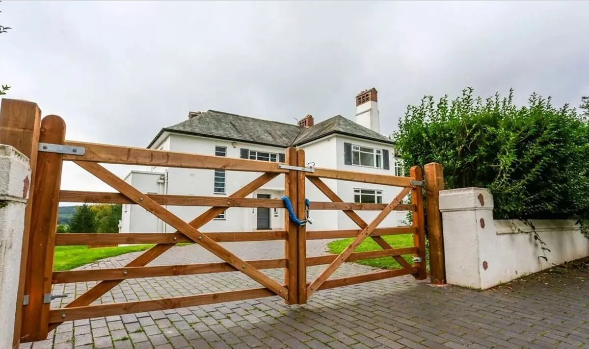 HS2 Scrapped: Whitmore Heath Residents Left 'Numb' After Ghost Town Ordeal