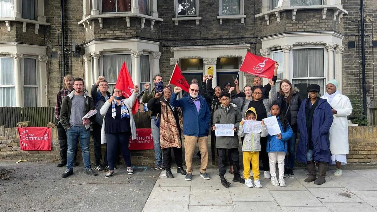 Protesters Block Eviction of Bus Driver and Two Children in Lewisham