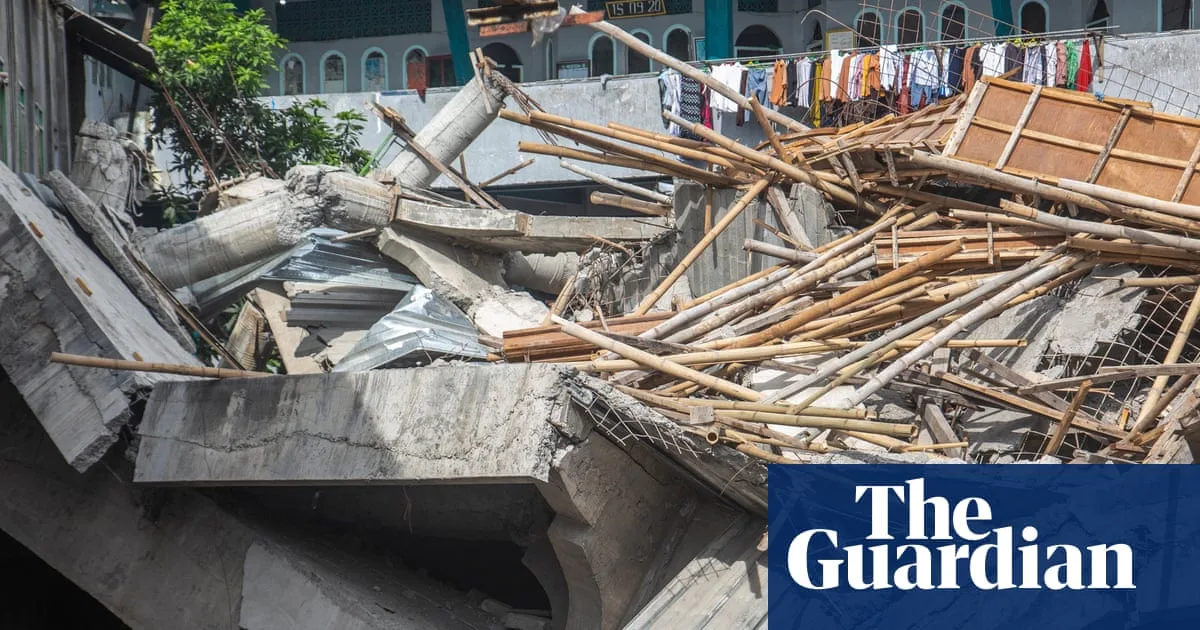 Indonesia School Collapse: Race Against Time to Save Students