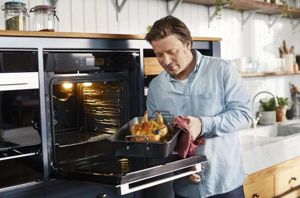 Jamie Oliver Paid Himself £5.2m Despite Restaurant Chain Collapse