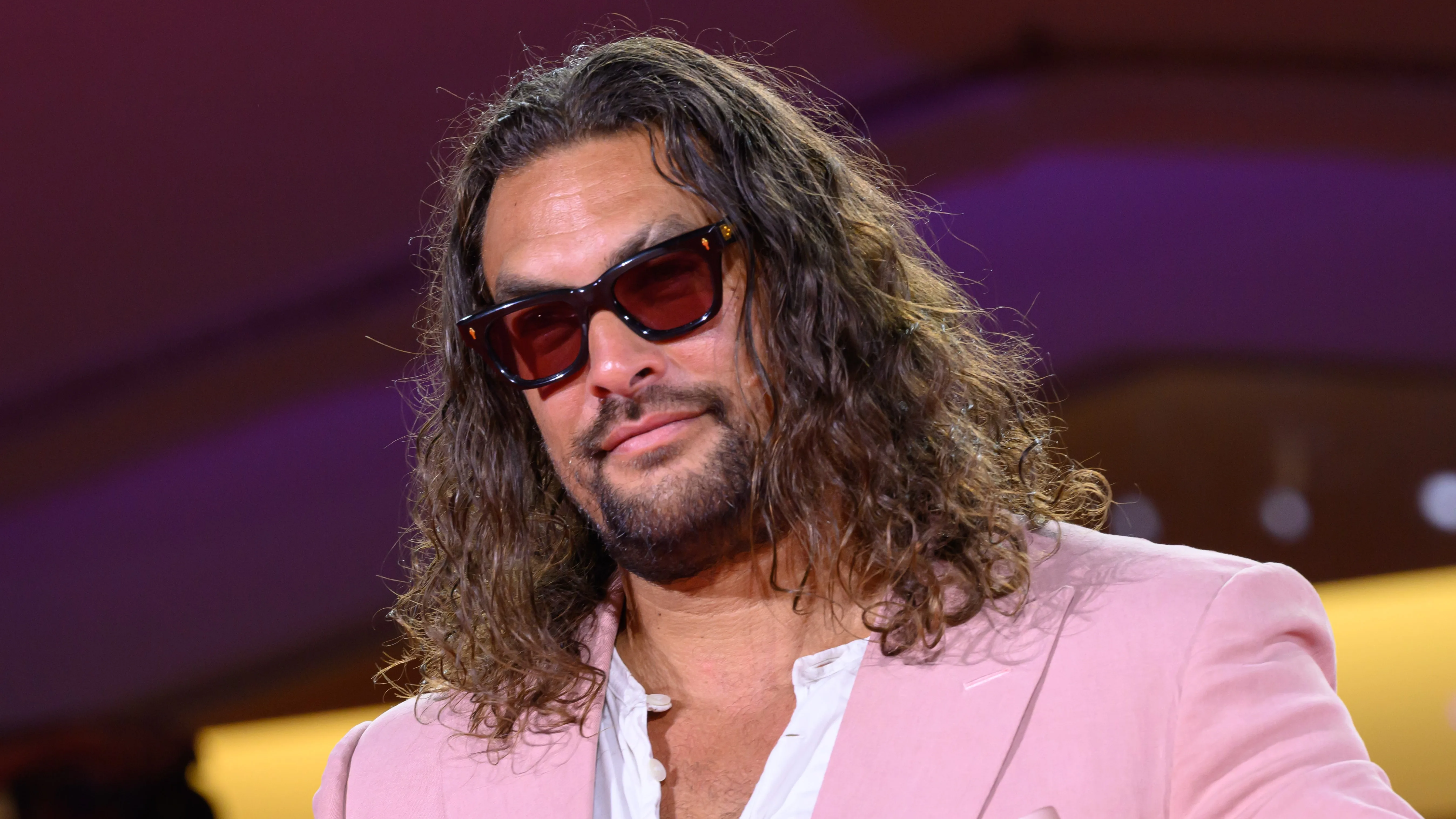 Jason Momoa Evacuates Home in Hawaii Floods, Helps Community