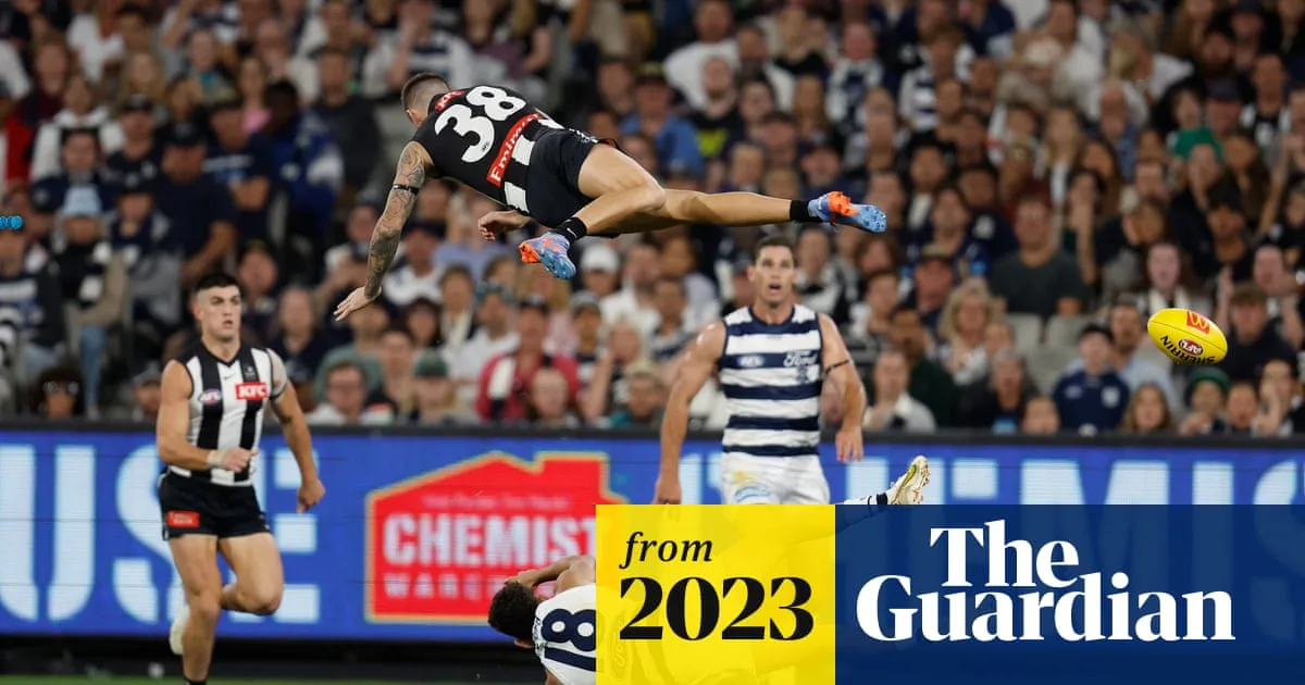 Collingwood's Jeremy Howe Hospitalised with Broken Forearm in Thrilling AFL Win Over Geelong