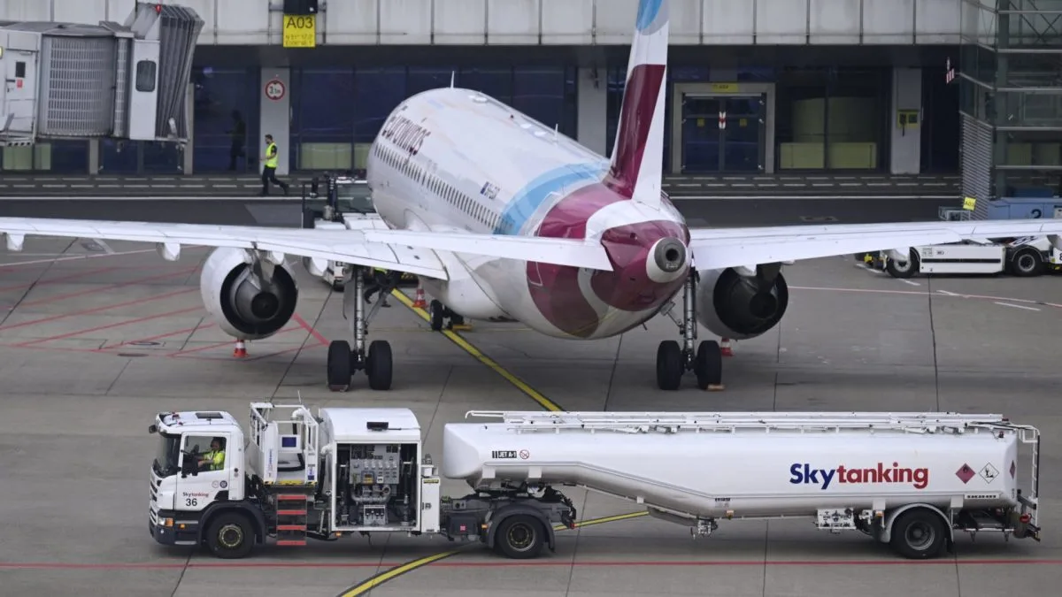 Jet Fuel Crisis May Split Families on Summer Flights