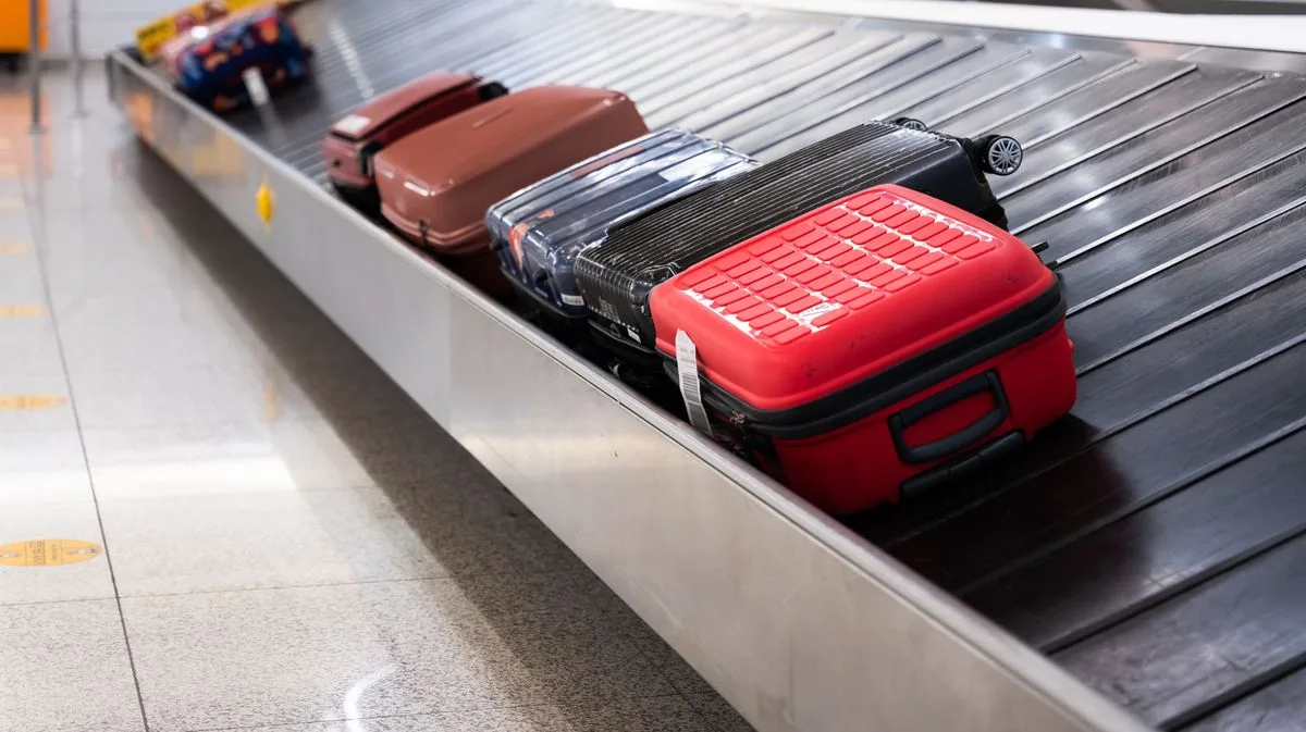 Jet2 Warns Passengers to Report Luggage Damage Before Leaving Airport