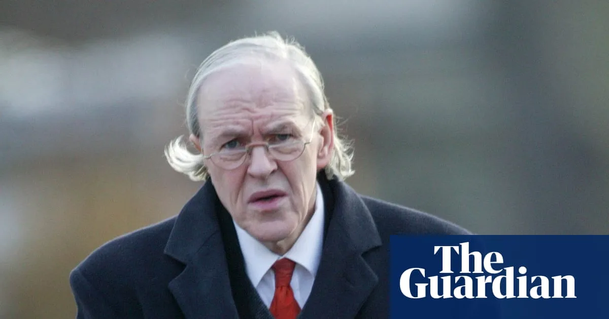 JH Prynne, Influential British Poet, Dies at 89