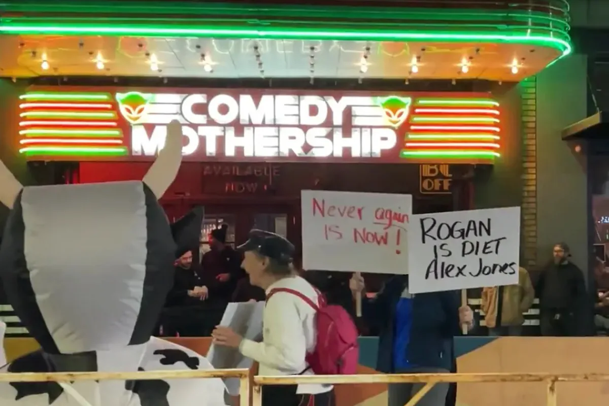 Joe Rogan's Comedy Club Hit by 'Diet Alex Jones' Protests on New Year's Eve