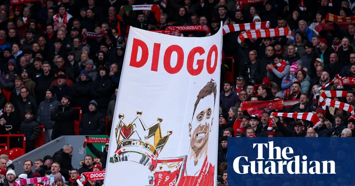 Slot Praises Fans for 'Special' Jota Tribute as Liverpool Beat Wolves