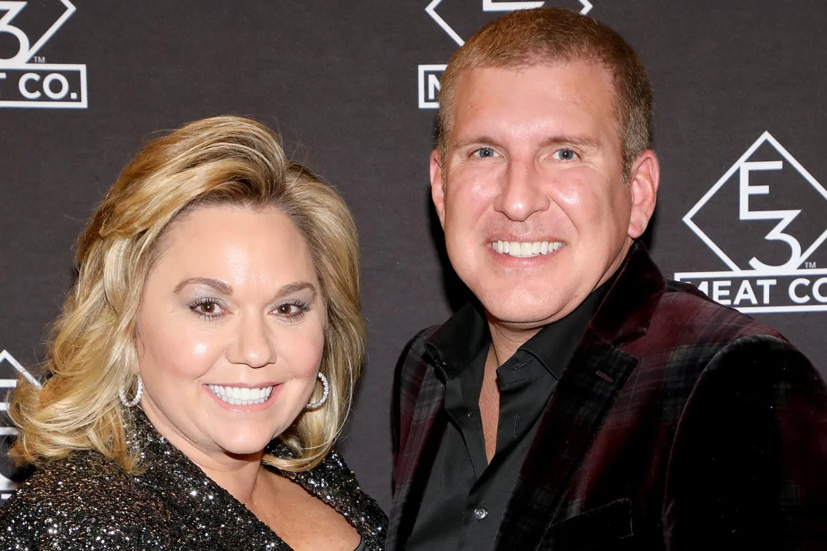 Julie Chrisley Claims Lung Condition from Prison Asbestos Exposure