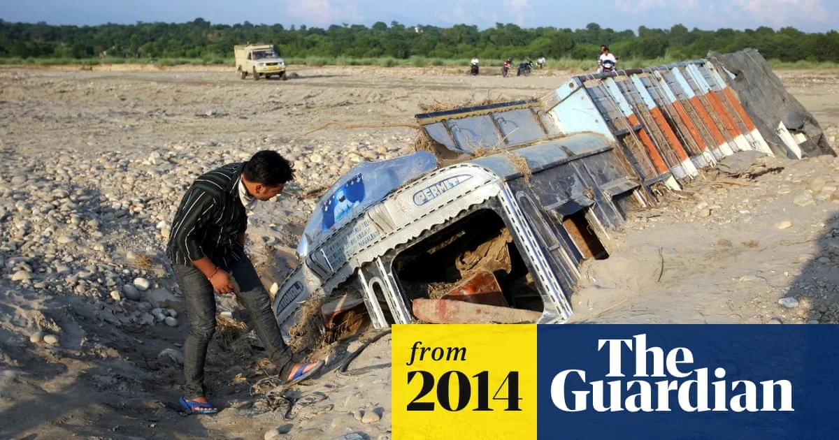 Kashmir's Highway Guardian Guides Drivers Through Landslides