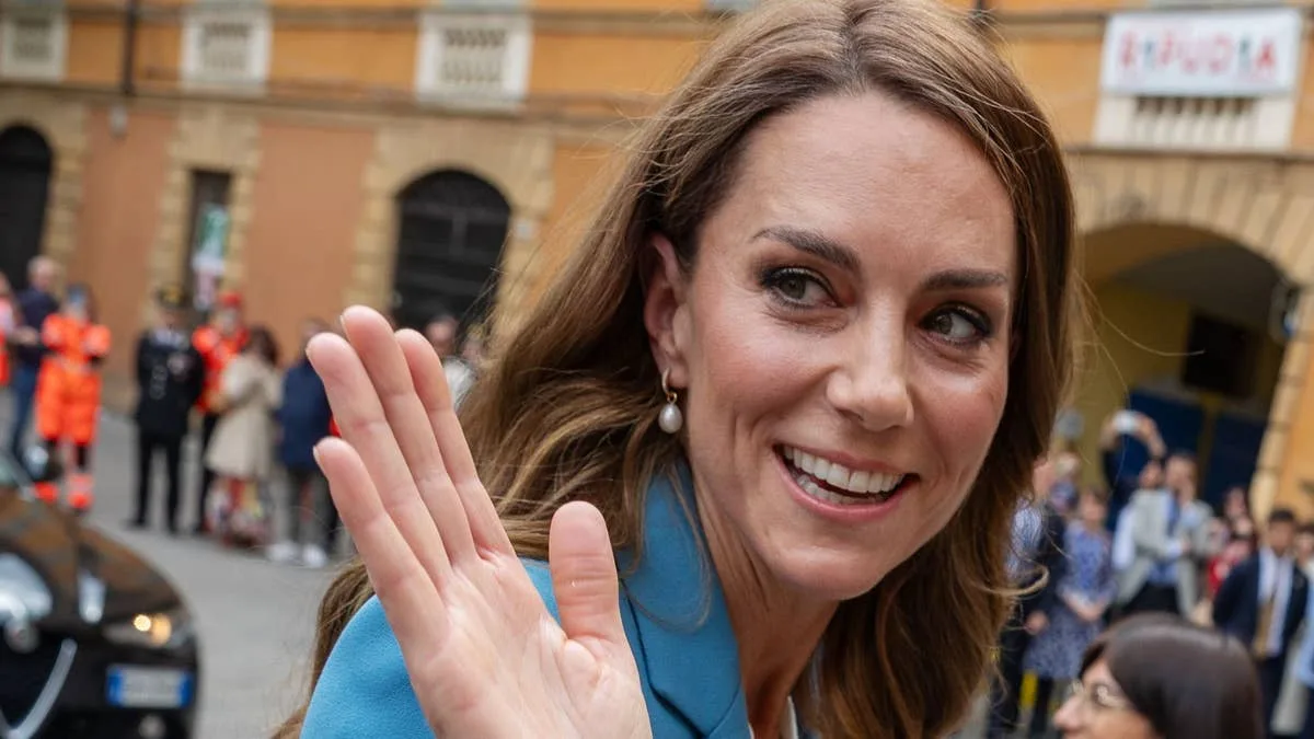 Princess Kate's Handbag Slip During Italian Solo Visit Sparks Etiquette Debate