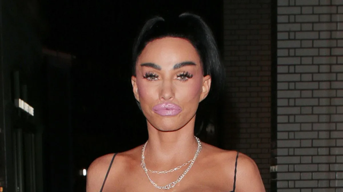 Katie Price Sparks Concern Over Appearance in Family Photo