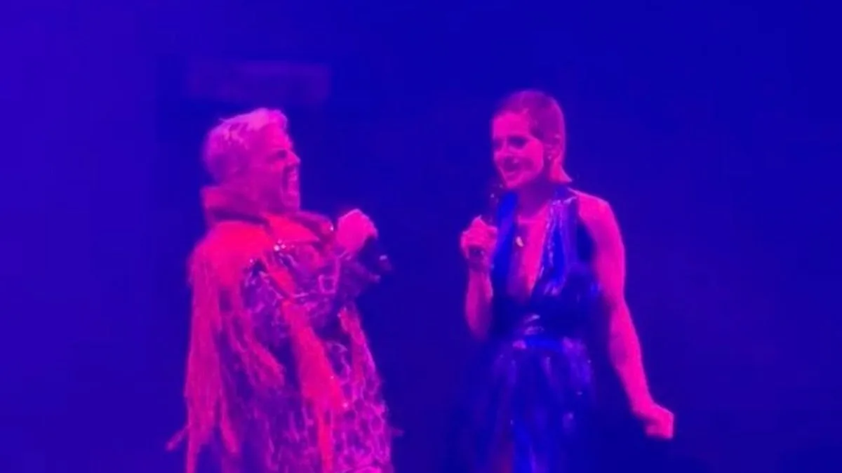 Kelly Osbourne Returns to Stage After 20 Years with Surprise Performance at Mighty Hoopla