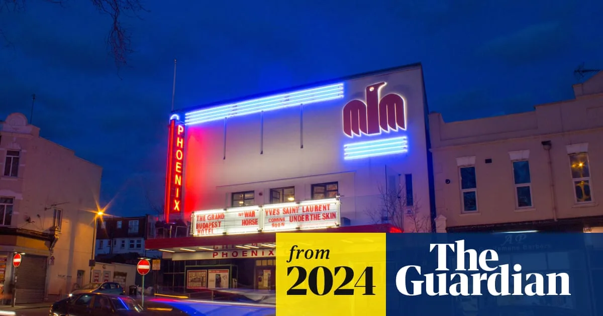 Ken Loach and Mike Leigh Resign as Phoenix Cinema Patrons Over Israeli Film Festival