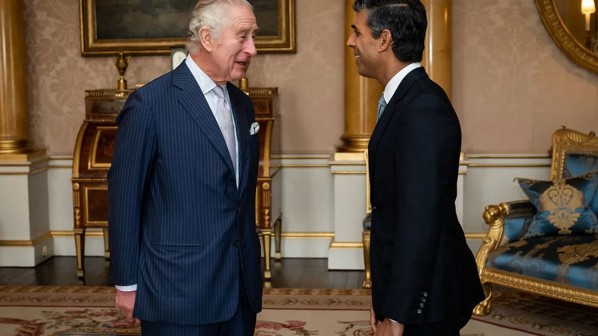 King Charles Welcomes First British Indian Muslim PM with Diwali Sweets