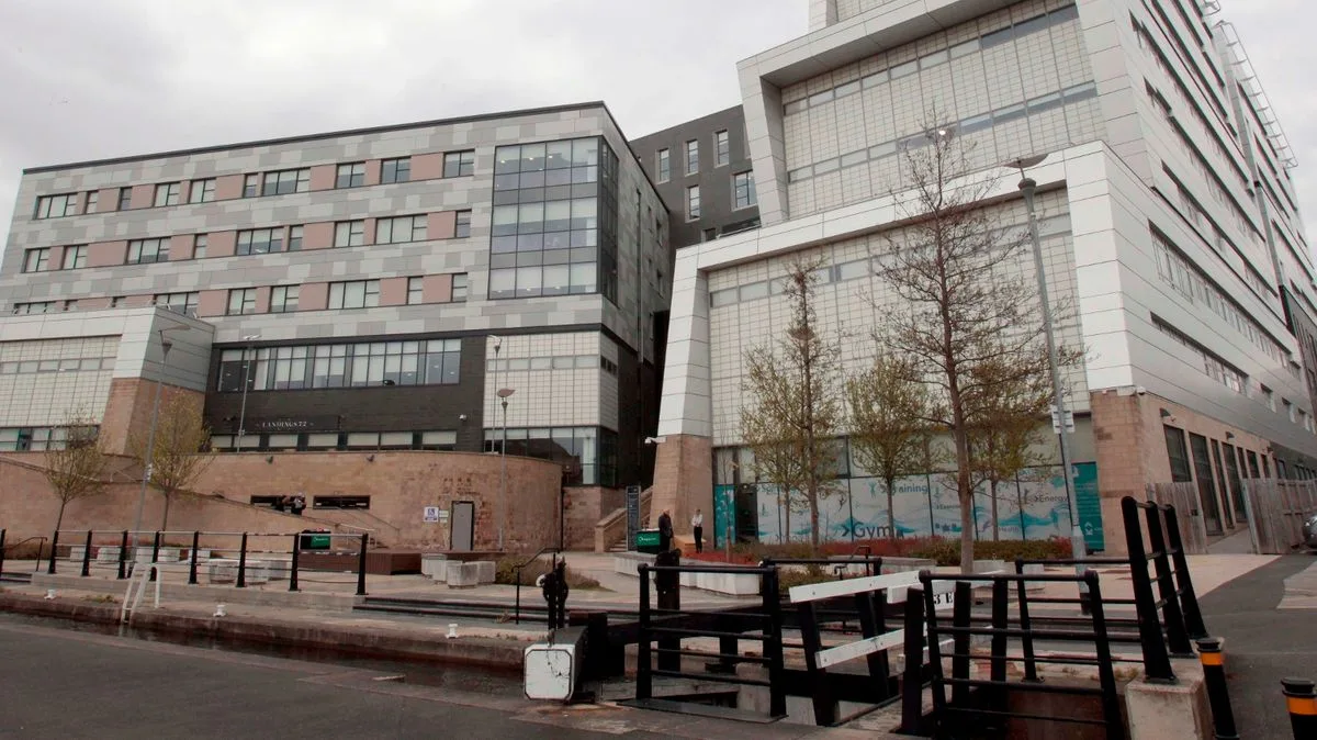 Kirklees College in Lockdown After Threatening Emails Sent to Schools
