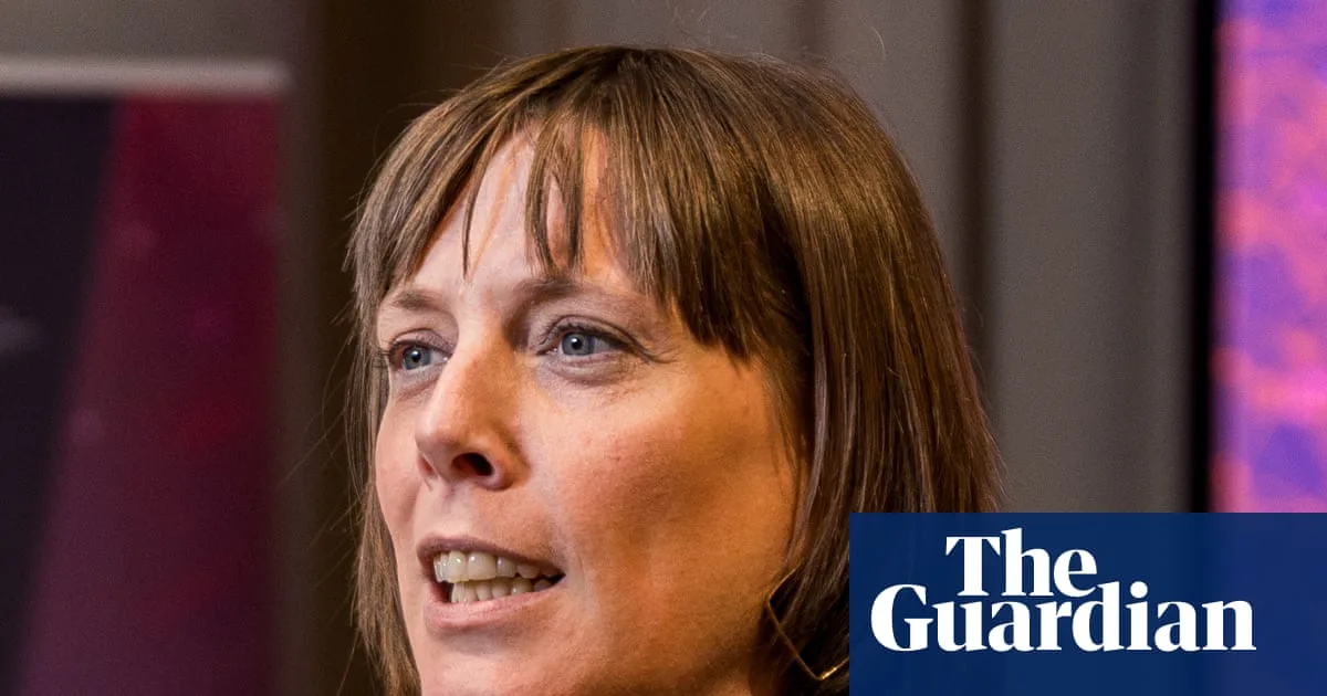 Four Ministers Resign as Pressure Mounts on Starmer to Step Down