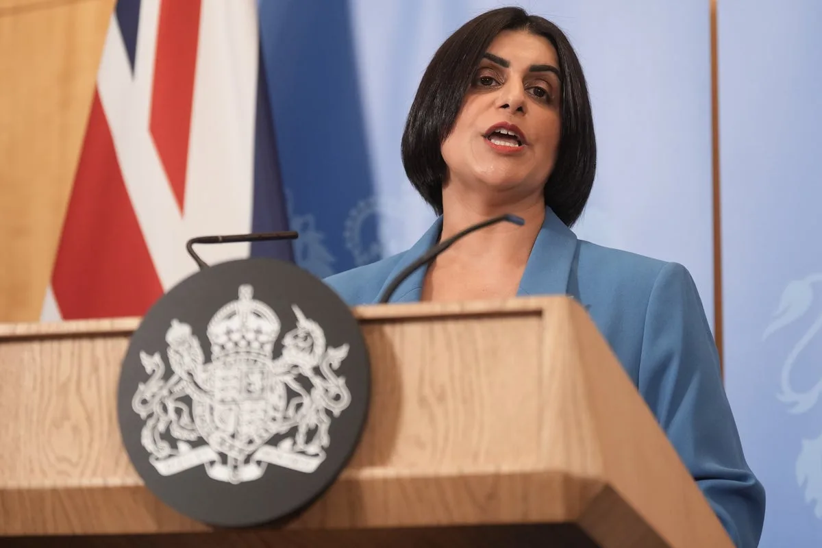 Labour MPs Plan Vote to Challenge Mahmood's Migration Reforms