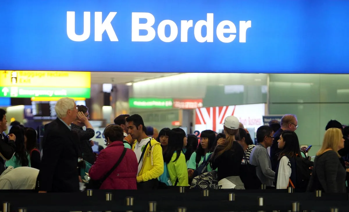 Labour Tightens Deportation Rules For Foreign Criminals