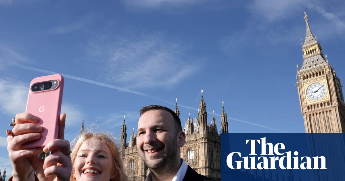 Labour Faces 'Political Earthquake' in London as Greens Surge, Warn Senior Figures