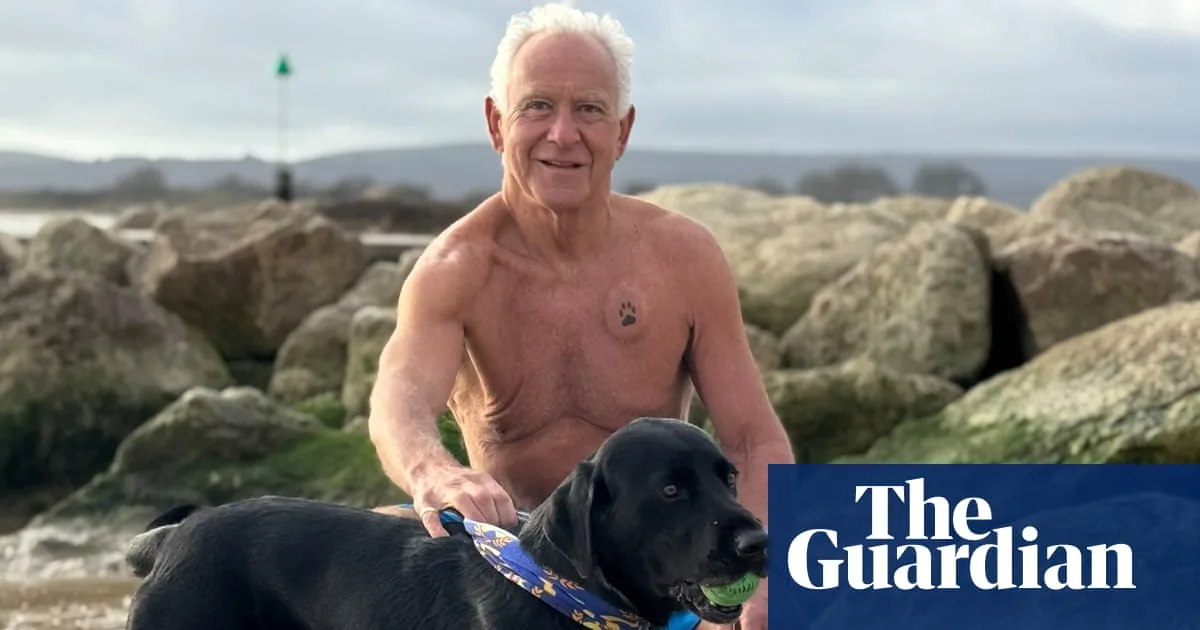 Labrador Beau Saves Owner's Life After Cardiac Arrest on Dorset Beach