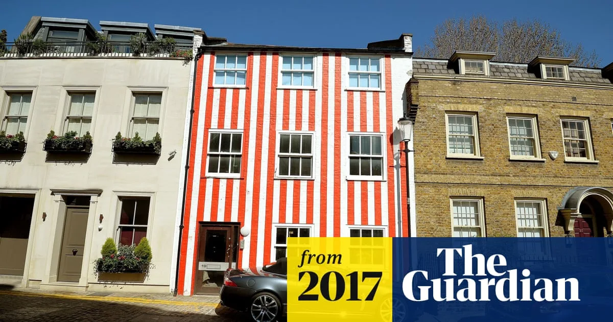 High Court Rules Woman Can Keep Red and White Striped London Townhouse