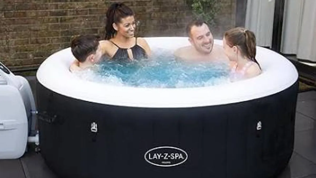 Shoppers Rush to Buy Lay-Z-Spa Miami Hot Tub for Under £350 While Stocks Last