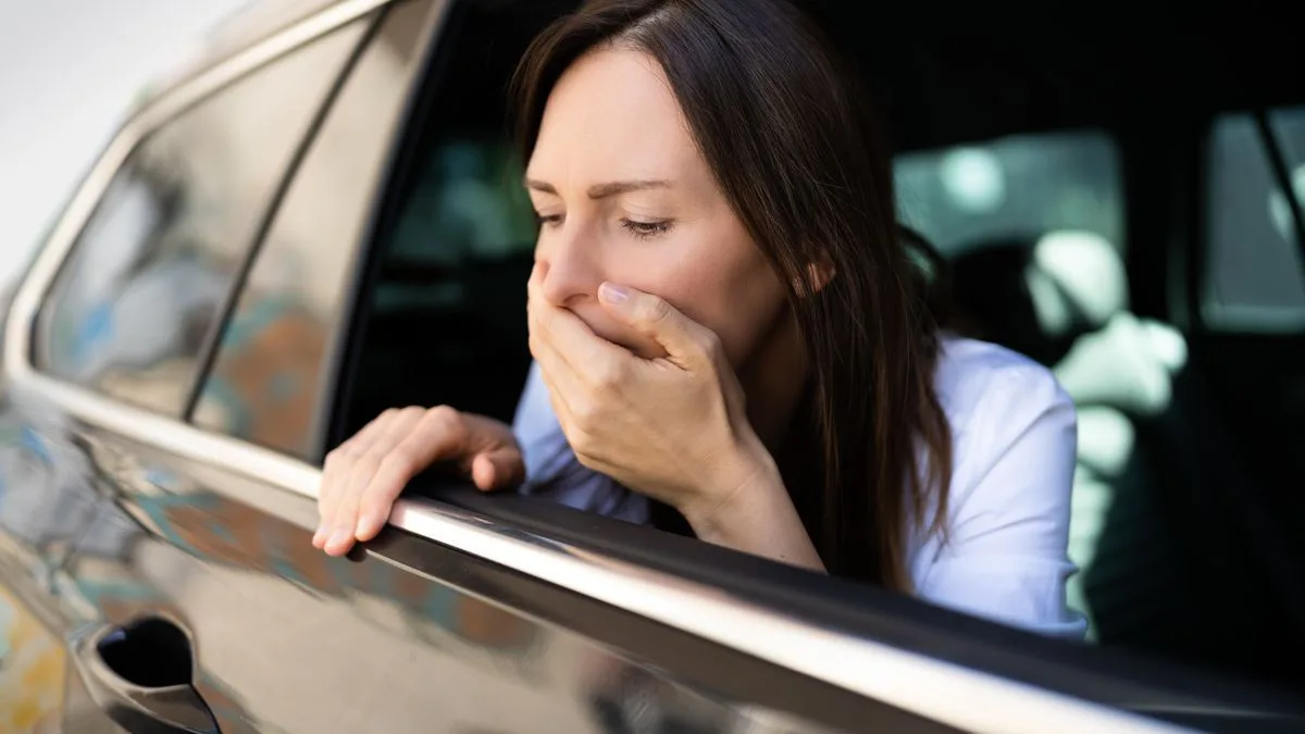 Doctor Recommends 'Clown Glasses' to Beat Motion Sickness