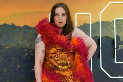 Lena Dunham Began Memoir 30 Days After Leaving Rehab