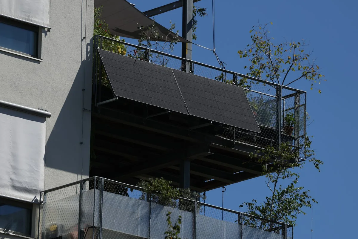 Lidl to Sell £400 Plug-in Solar Panels: What UK Households Need to Know