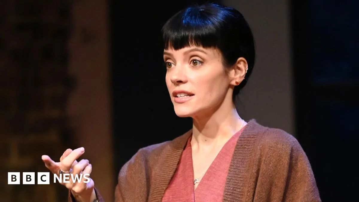Lily Allen Makes West End Debut in 2:22 - A Ghost Story