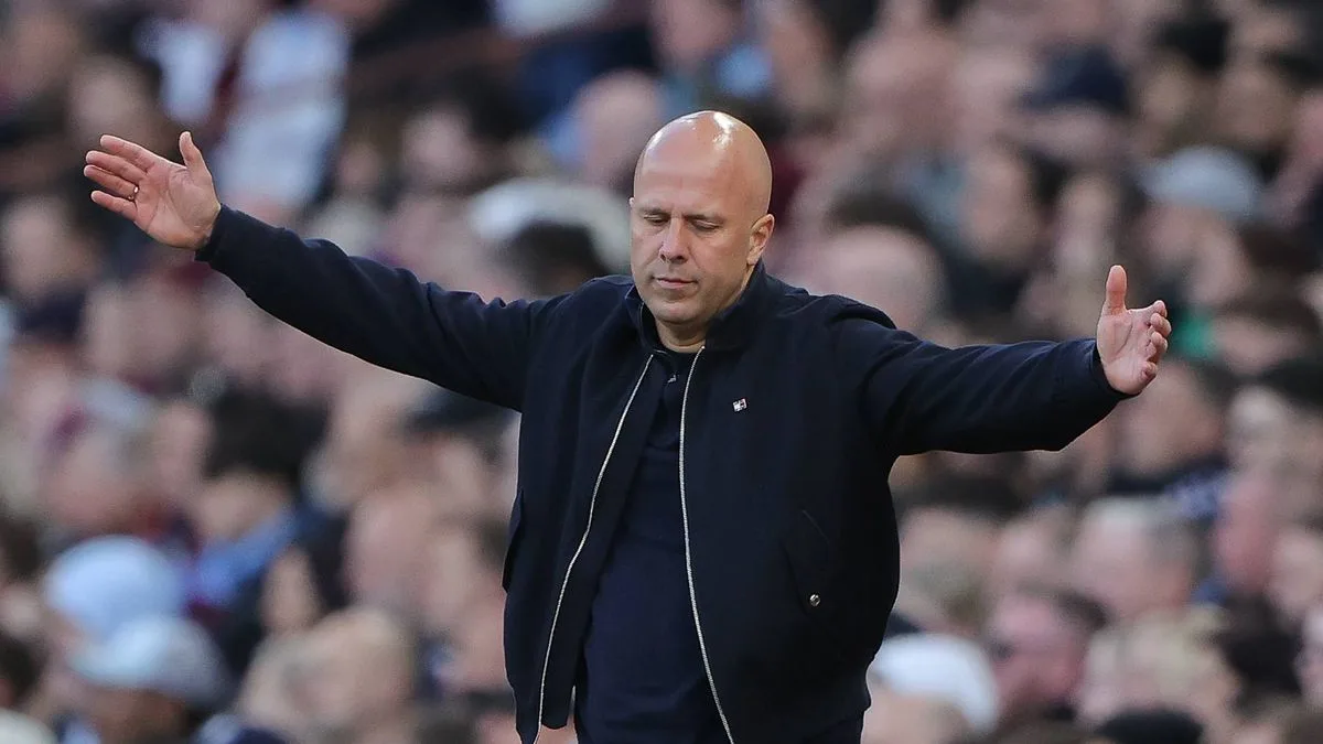Arne Slot's Strained Relationships with Three Liverpool Stars Revealed