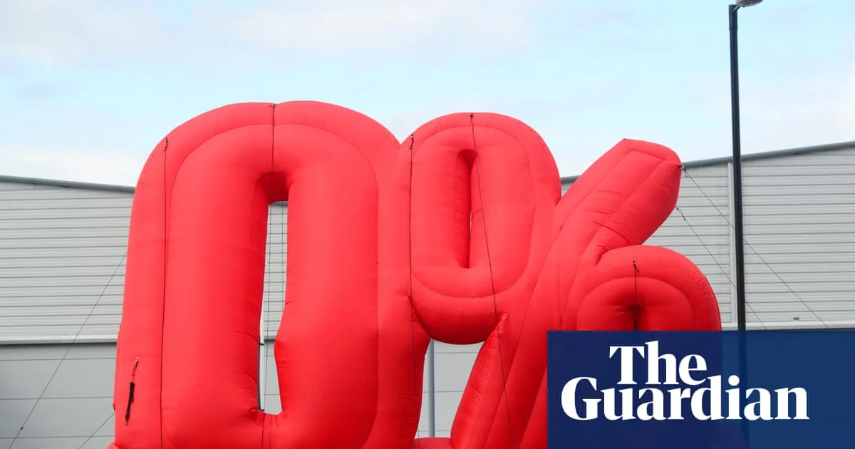 Lloyds faces £66m court battle with car loan customers