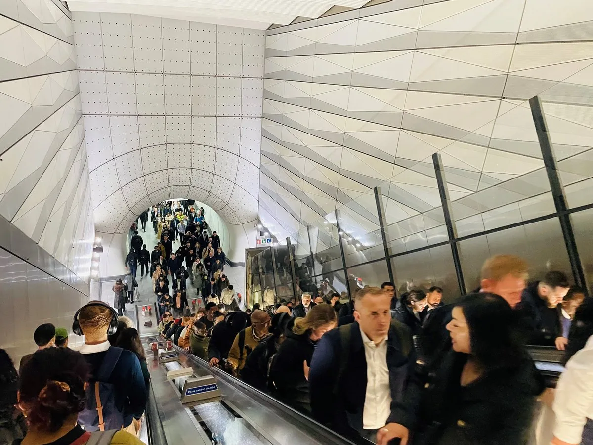 Elizabeth Line Drivers Reject £75,700 Pay Offer, Plan Four Days of Strikes