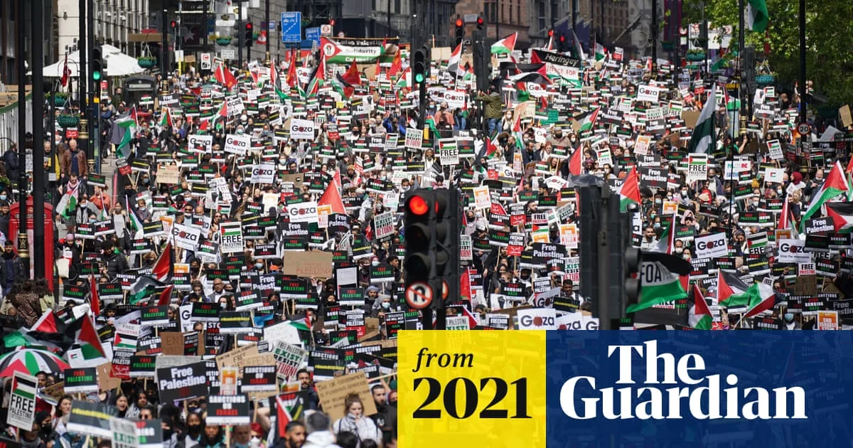 London Pro-Palestine March Draws Thousands Under Police Watch