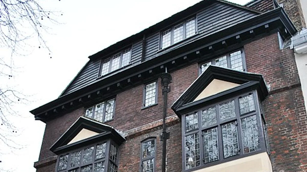 London's Oldest House Survived the Great Fire and the Blitz