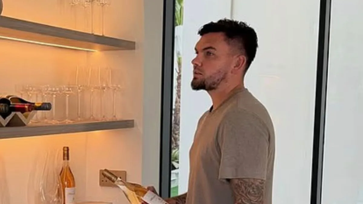 Love Island Star's Dubai Property Unsellable Amid Iran Conflict