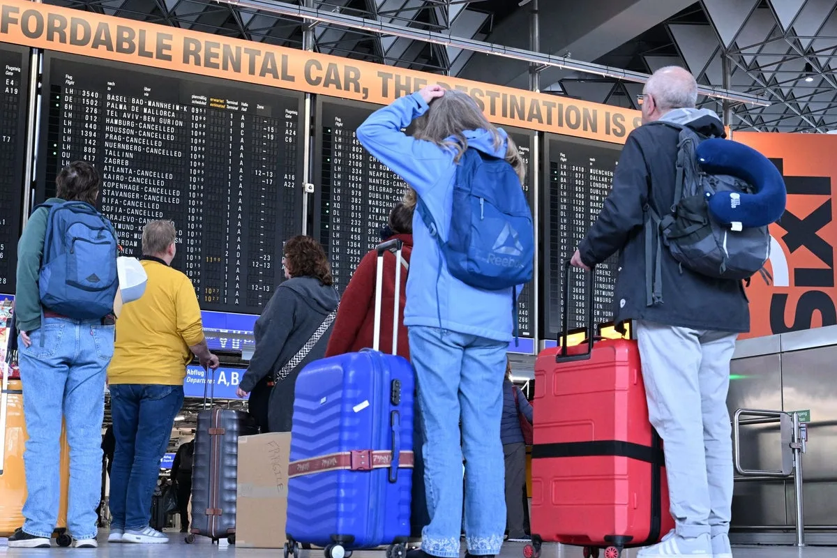 Lufthansa Strike Grounds 580 Flights, Strands 72,000 Passengers