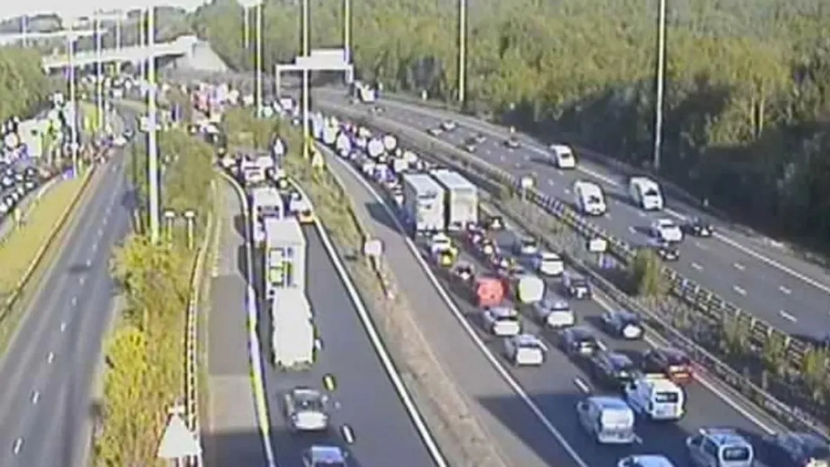 M60 Multi-Vehicle Crash Causes 90-Minute Delays Near Stockport