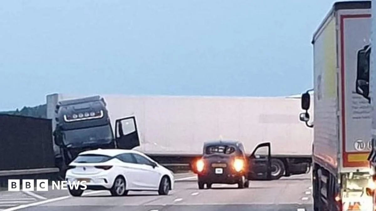 M25 reopens after jackknifed lorry crash causes 13-mile closure